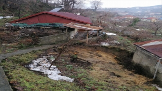 Zonguldak’ta çatı hasarı ve toprak kayması nedeniyle 44 konut boşaltıldı