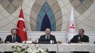 İçişleri Bakanı Soylu, Giresun’un Alucra ilçesi muhtarlarıyla buluştu