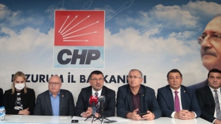 CHP’li Veli Ağbaba ”esnaf masası” heyetiyle ziyaret ettiği Erzurum’da konuştu: