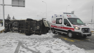 Konya’da işçi servisleri çarpıştı 11 kişi yaralandı