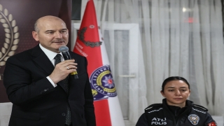 İçişleri Bakanı Soylu, polislerle iftar yaptı: