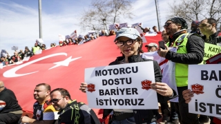 Ulaştırma ve Altyapı Bakanı Karaismailoğlu’ndan ”motorcu dostu bariyere” tam destek: