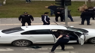 Kars’ta otomobilinde silahlı saldırıya uğrayan sürücü yaşamını yitirdi