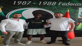 Sakaryaspor, Ganalı defans oyuncusu Isaac Donkor’u kadrosuna kattı