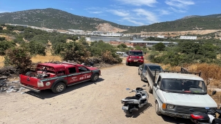 Muğla’da yerleşim yerlerine yakın makilik alanda yangın çıktı