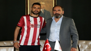 Sivasspor, Uğur Çiftçi ile sözleşme yeniledi 