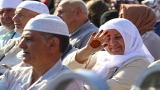 Hacı adayları için Harem Otogarı’nda uğurlama merasimi düzenlendi