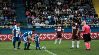 Bosna Hersek’te 26 yıl önceki derbi dönemin futbolcularıyla yeniden oynandı