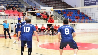 İşitme Engelliler Voleybol Erkekler 2. Lig maçları Karabük’te başladı