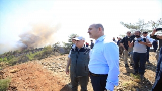 İçişleri Bakanı Soylu, Marmaris’te orman yangını bölgesinde açıklama yaptı: