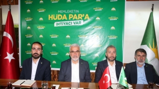 HÜDA PAR Genel Başkanı Yapıcıoğlu, Tokat’ta basın toplantısında konuştu: