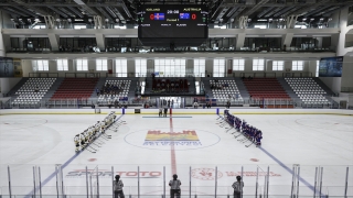 2022 IIHF Buz Hokeyi 18 Yaş Altı Kadınlar Dünya Şampiyonası başladı