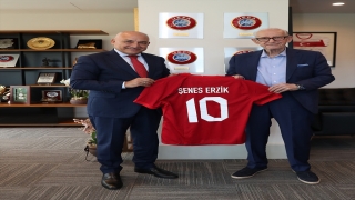 Şenes Erzik’ten TFF Başkanı Mehmet Büyükekşi’ye ziyaret