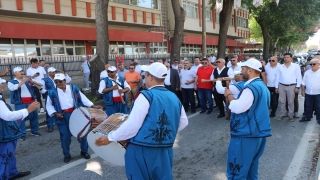 Kırkpınar’ın önemli ritüellerinden ”ağa karşılaması” davul zurna eşliğinde gerçekleştirildi