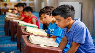 Güneydoğu’da ecdat yadigarı camiler çocuk sesleriyle şenlendi