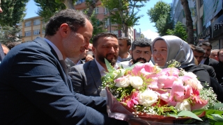 Yeniden Refah Partisi Genel Başkanı Erbakan, Pendik’te vatandaşlarla buluştu: