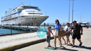 Astoria Grande kruvaziyeri 320 yolcusuyla ikinci kez Sinop’a geldi