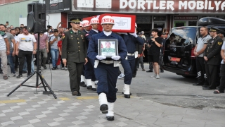 Şehit Topçu Sözleşmeli Er Enes Gazi Özdemir, Yozgat’ta son yolculuğuna uğurlandı