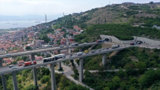 Anadolu Otoyolu’nda trafik kazası ulaşımı aksattı