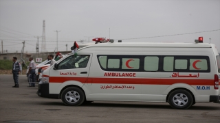 Gazze’de hastaların hayatını tehlikeye atan İsrail ablukası ambulanslarla protesto edildi