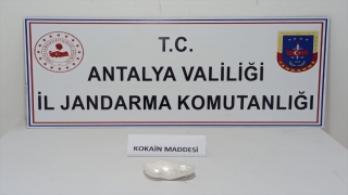 Antalya’da valizde 550 gram kokain ele geçirildi