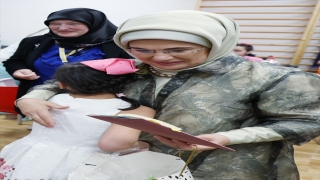 Emine Erdoğan, TİKA’nın yeniden inşaatını tamamladığı Annelik Merkezi’ni ziyaret etti