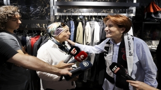 İYİ Parti Genel Başkanı Akşener, İstanbul’da esnaf ziyaretinde bulundu