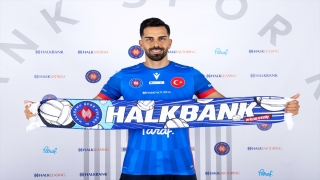 Halkbank, milli voleybolcu Doğukan Ulu’yu transfer etti