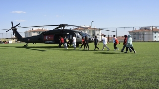 Kırşehir’de 100 çocuk jandarma helikopterleriyle şehir turu attı