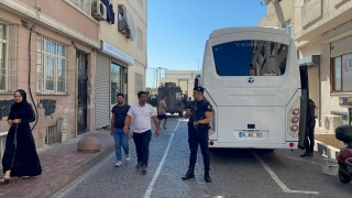 Fatih’te silahla ateş edilen 2 polis memuru yaralandı