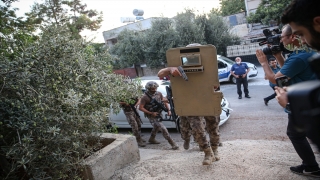 Mersin’de tefecilik operasyonunda 13 zanlı yakalandı