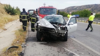 Amasya’da traktör ile otomobilin çarpıştığı kazada 3 kişi yaralandı