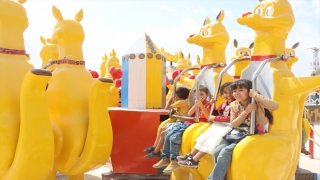 İHH İnsani Yardım Vakfından Suriye’deki öğrenciler için lunapark etkinliği