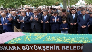 Eski AK Parti Manisa Milletvekili Tanrıverdi’nin eşi son yolculuğuna uğurlandı