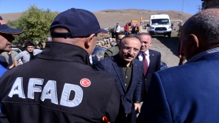 İçişleri Bakan Yardımcısı Çataklı, Göle’de depremden etkilenen köylerde inceleme yaptı: 