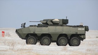 Kazakistan ordusu Türk yapımı zırhlı muharebe aracı Arma 8×8'i ve Nefer silah sistemini test etti