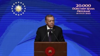 Cumhurbaşkanı Erdoğan: Eğitimi gündelik siyasete meze yapmak, öğretmenlerimizi kışkırtmak doğru yaklaşım değildir