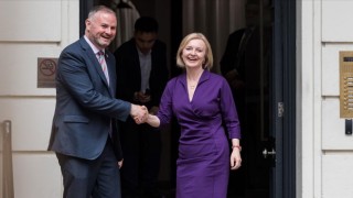 İngiltere'nin yeni "Demir Leydi"si Liz Truss oldu