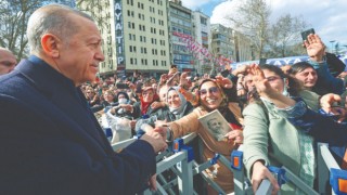 Hizmet değil başka heves peşindeler